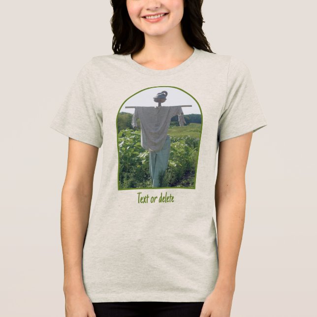 Vogelscheuche im Gartenfeld personalisiert Tri-Blend Shirt (Vorderseite)