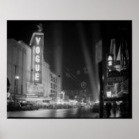 Vogue Theater am Abend mit Scheinwerfern, Vancouve