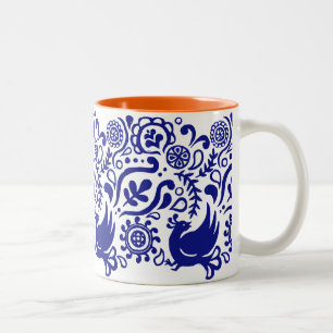 Volkskunst-Vogel-u. Blumen-Muster   blaue u. weiße Zweifarbige Tasse