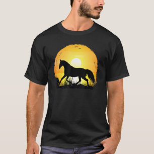 Vollblut-Silhouette eines Pferdes beim Sonnenunter T-Shirt