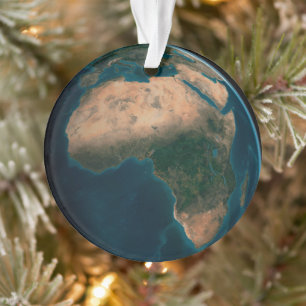 Vollerde aus dem Weltraum über dem afrikanischen K Ornament