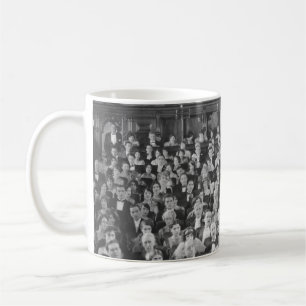VOLLES HAUSPublikum, Vintage, Theater, Menschenmen Kaffeetasse