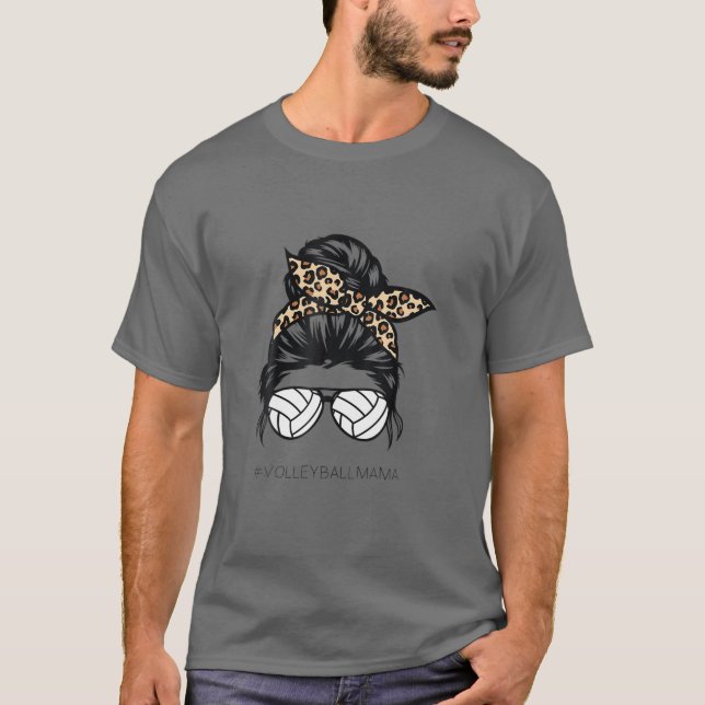 Volleyball Mama Leopard Ball Messy Hair Bun Mother T-Shirt (Vorderseite)