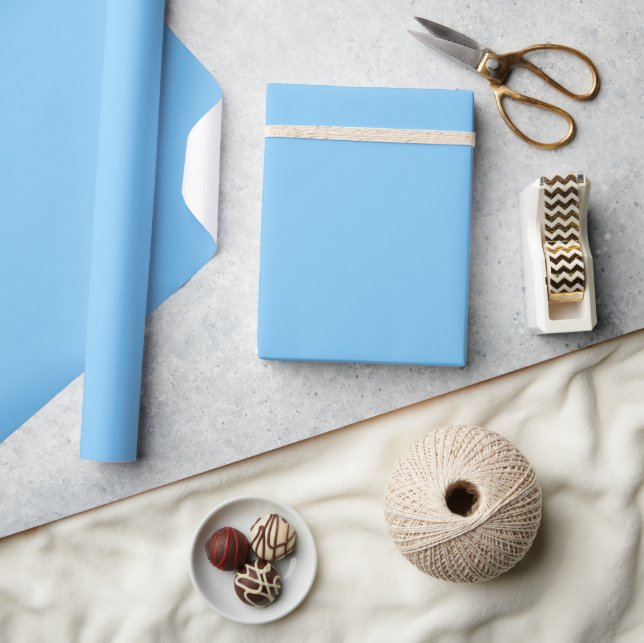 Vollfarbener Himmel Blau Geschenkpapier (Basteln)