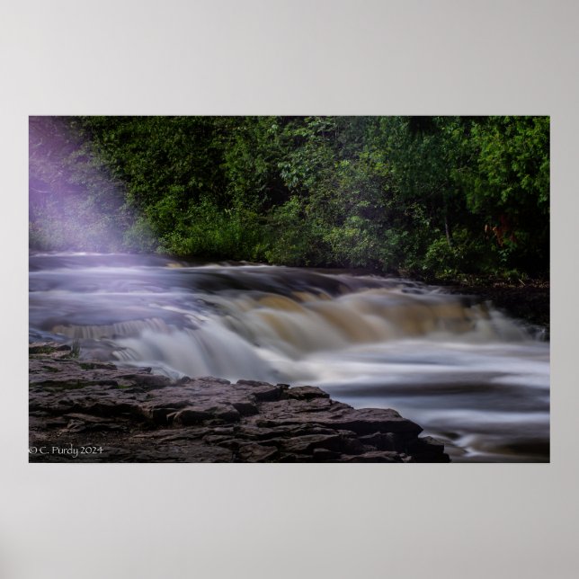 Vollfarbiges Bild der berühmten Ocqueoc Falls Poster (Vorne)