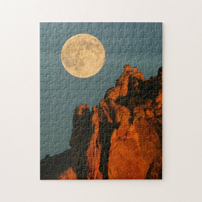 Vollmond | Basalt Cliffs Smith Rock Staat Park Puzzle (Vertikal)