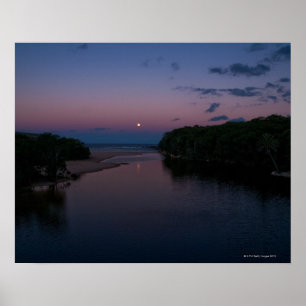 Vollmond, der über Wattamolla Strand in steigt Poster