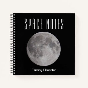 Vollmond im Weltraum-Themen-Notizbuch mit Namen Notizbuch