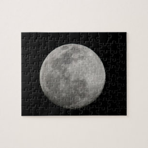 Vollmond in Schwarz und Weiß. Kredit als: Arthur Puzzle