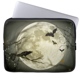 Vollmond mit Fledermäusen und Raven Laptopschutzhülle