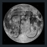 Vollmond-Pi-Tagesspass Poster<br><div class="desc">Sprich über Pi am Himmel! Dieses Bild des Vollmonds zeigt etwas mehr. Es ist das mathematische Symbol Pi eingebettet in die Meere und Krater der Mondoberfläche. Nicht ganz astronomisch korrekt,  vielleicht,  aber viel Spaß für Pi Day und ein perfektes Geschenk für Wissenschafts-und Mathe-Enthusiasten. Etwas ganz Irrationales am Piday.</div>