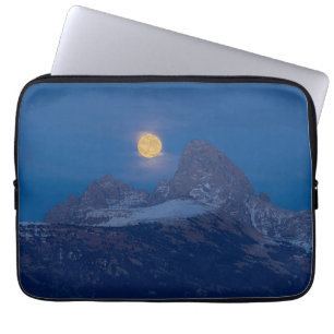 Vollmond steigt   Grand Teton Driggs, Idaho Laptopschutzhülle