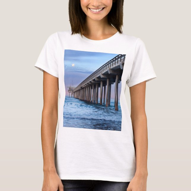 Vollmond über Pier, Kalifornien T-Shirt (Vorderseite)