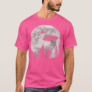 Vollmond und Ufo über dem Wald T-Shirt