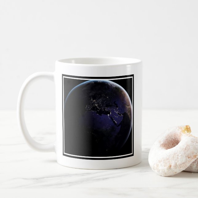 Vollständig erdacht, das die Lichter der Stadt Eur Kaffeetasse (Mit Donut)