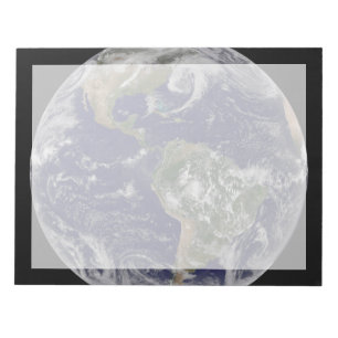 Vollständig erdacht mit Niederdrucksystemen. Notizblock