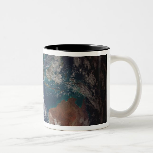 Vollständige Darstellung der Erde mit globalen Dat Zweifarbige Tasse (Rechts)