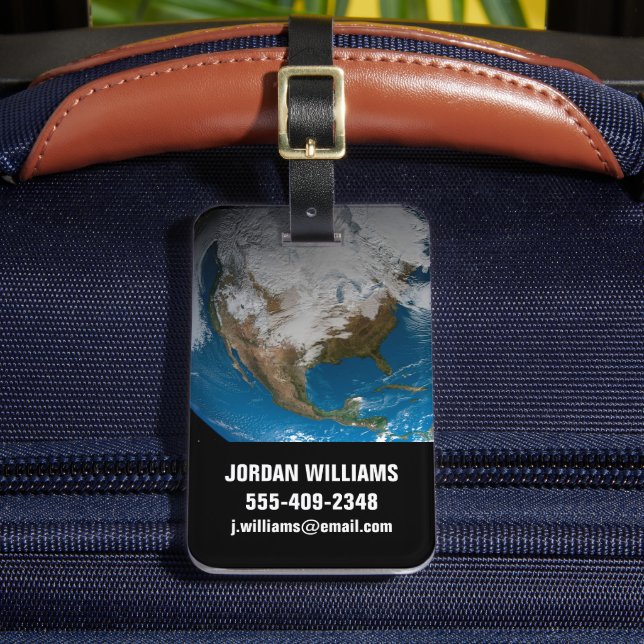 Vollständige Erde mit simulierten Wolken über Nord Gepäckanhänger (Vorderseite Insitu 2)