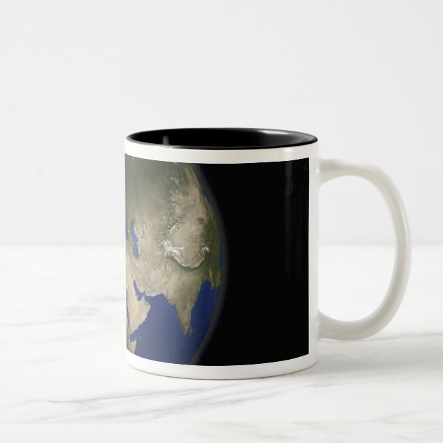 Vollständige Erdsicht auf Afrika, Europa und Mitte Zweifarbige Tasse (Rechts)