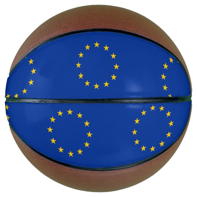 Vollwertiger Basketball mit Flagge für die europäi (Vorderseite)