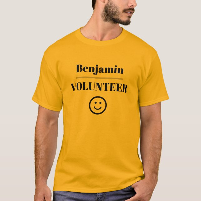 Volunteer Abzeichen Individuelle Name Team T-Shirt (Vorderseite)