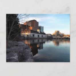 Von alt bis neu - Gebäude direkt am Wasser - Hull Postkarte