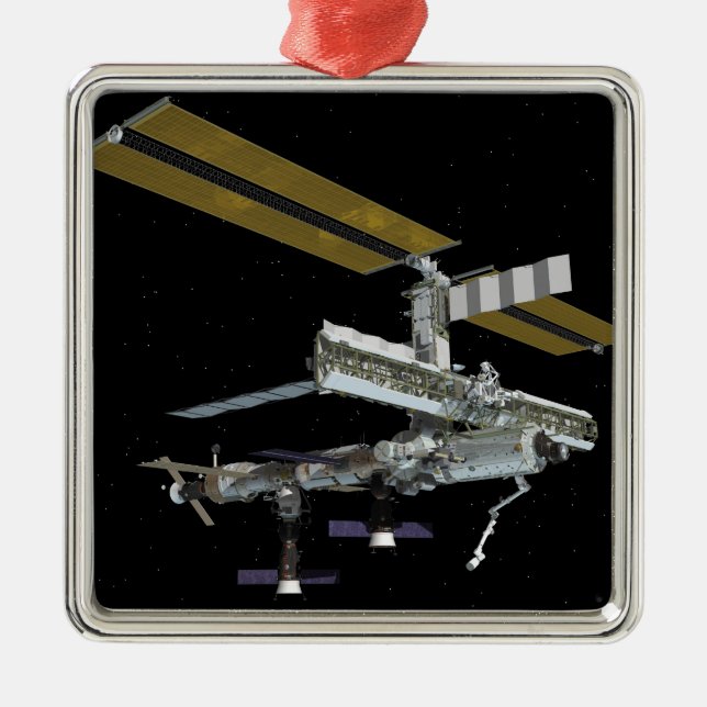 Von Computer generierte Ansicht Silbernes Ornament (Vorne)