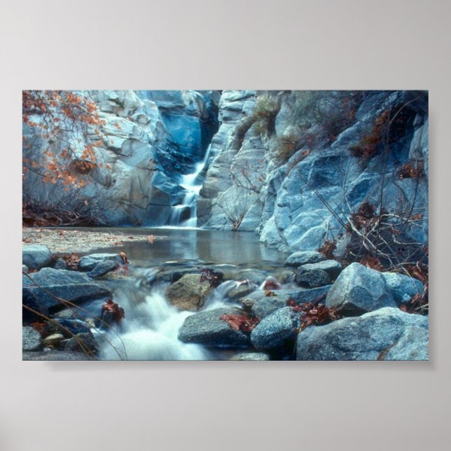 Von den Felsen Poster (Vorne)