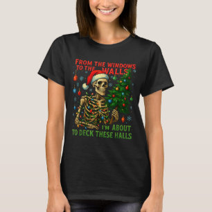 Von den Fenstern zu den Wänden lustiger Weihnachts T-Shirt