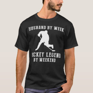 Von der Ehemännin zur Hockey-Legende: Ein Wochenen T-Shirt