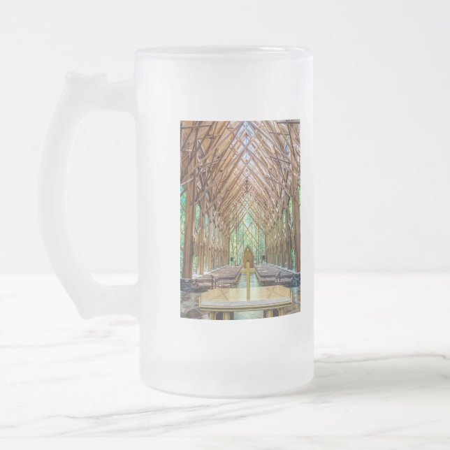 Von der Mattierten Tasse des Altars (Links)