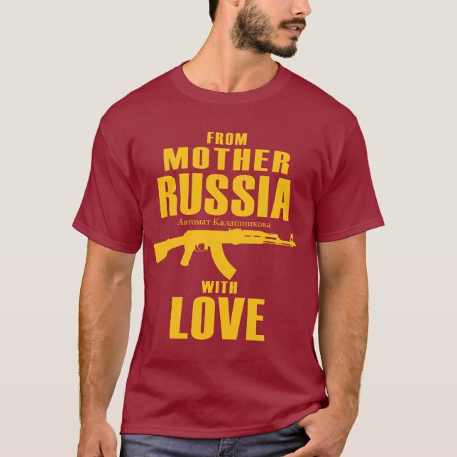 Von der Mutter Russland mit Shirt der Liebe-AK (Vorderseite)