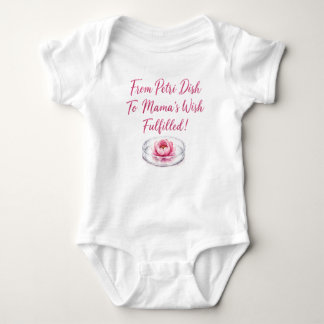 Von der Petrischale bis zum erfüllten Wunsch von M Baby Strampler