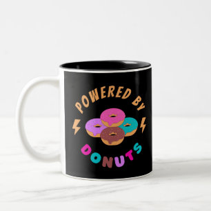 Von Donuts angetrieben Zweifarbige Tasse