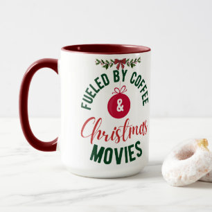 Von Kaffee- und Weihnachtsfilmen angeregt Tasse