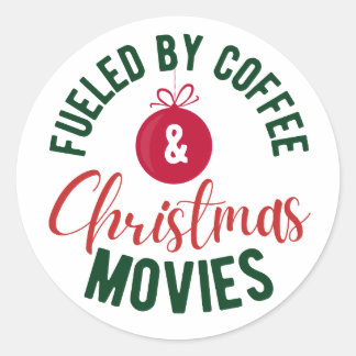Von Kaffee und Weihnachtsfilmen gespeist Runder Aufkleber