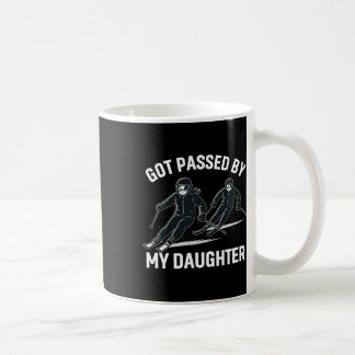 Von meiner Tochter beim Skifahren getreten Lustig  Kaffeetasse