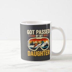 Von meiner Tochter getreten Lustige Skibrille Berg Kaffeetasse