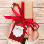 Von Santa Claus Custom Niedlich Red Christmas Geschenkanhänger<br><div class="desc">Passen Sie diese niedlichen Weihnachtsgeschenkmarken mit Ihrem eigenen personalisierten Text auf der Rückseite in Weiß an. Der rote Hut und der weiße Bart des Weihnachtsmanns sind das perfekte Urlaubsbild auf diesem hübschen roten Geschenkschild für Ihre Geschenke.</div>