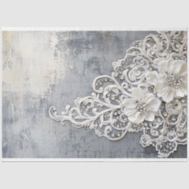 Von weißer, floraler Oberfläche bestickt mit silbe Seidenpapier