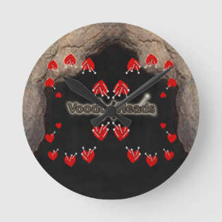 Voodoo Heads ~ Höhle Runde Wanduhr