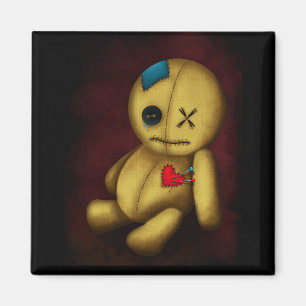 Voodoo Lumpenpuppe mit Knöpfen, Flicken und Nadeln Magnet