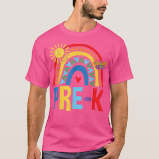 Vor dem Regenbogen mit Schmetterling und Niedliche T-Shirt