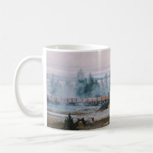 VOR DEM SONNENUNTERGANG IM YELLOWSTONE NATIONALPAR KAFFEETASSE