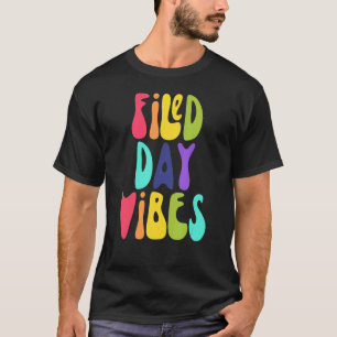 Vor Ort lernt Lehrerin letzten Tag der Schule Männ T-Shirt
