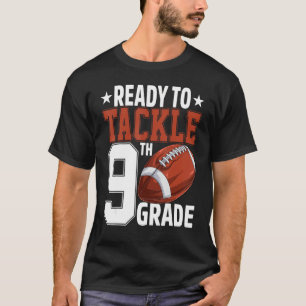 Vorbereitung auf den neunten Grad Fußball am erste T-Shirt