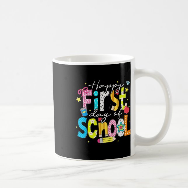 Vorbereitung auf den Schulbeginn Glücklicher erste Kaffeetasse (Rechts)
