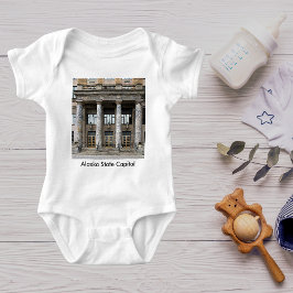 Vorderansicht der Hauptstadt des Alaska-Staat im J Baby Strampler