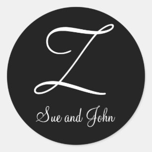 Vorname und Anfangsbuchstabe des Nachnamens Weißes Runder Aufkleber