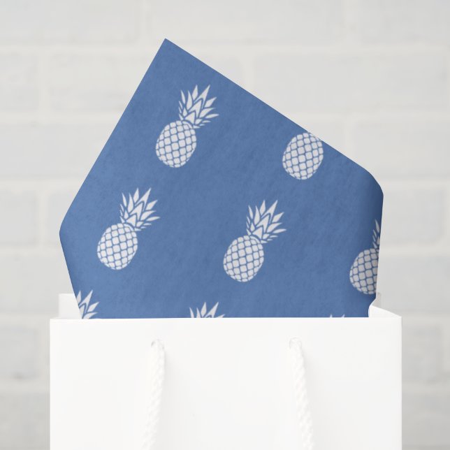Vornehme weiße Ananas auf Blau Seidenpapier (Geschenktüte)